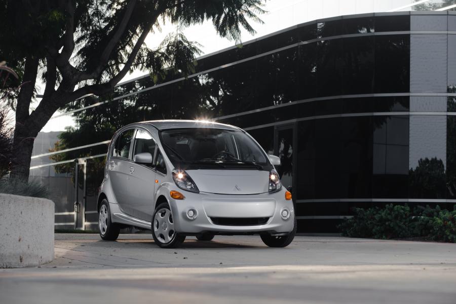  Mitsubishi i-MiEV 2012 года  (US) (фото 184 из 234)